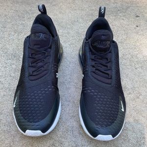 Nike Black Air Max 270